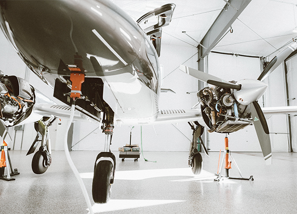direct2-aircraft-in-hangar